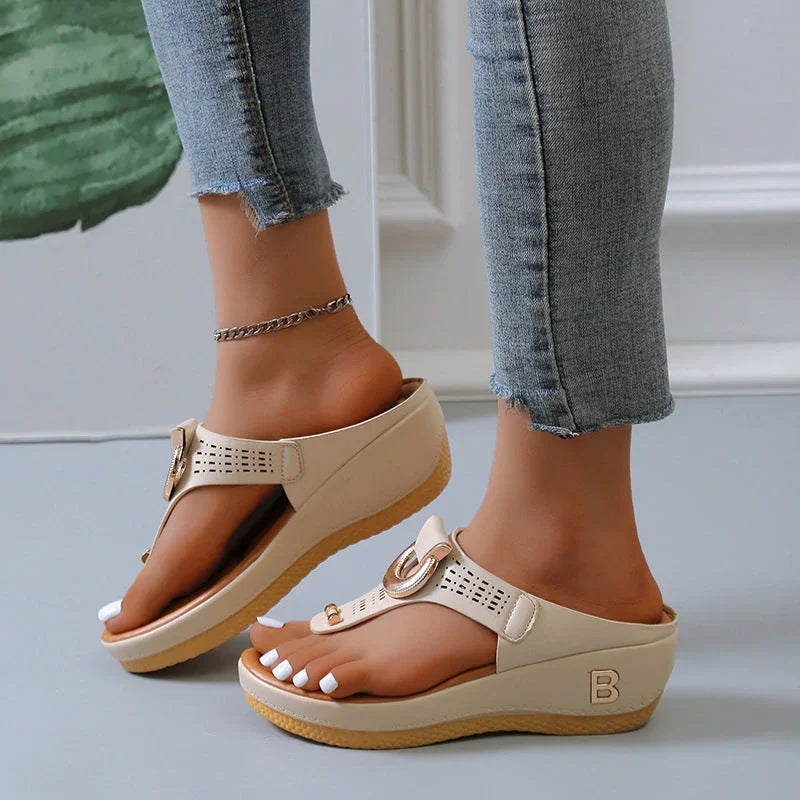 Madeline | Klassieke en stijlvolle wintersandalen